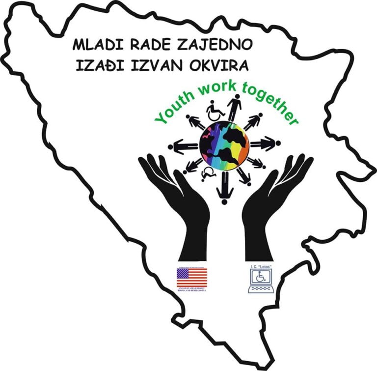 mladi rade zajedno