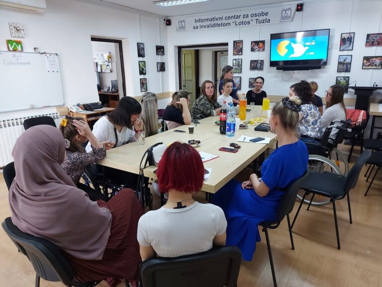 Ovdje sam vidljiva i ponosna 6 sastanak slika 1