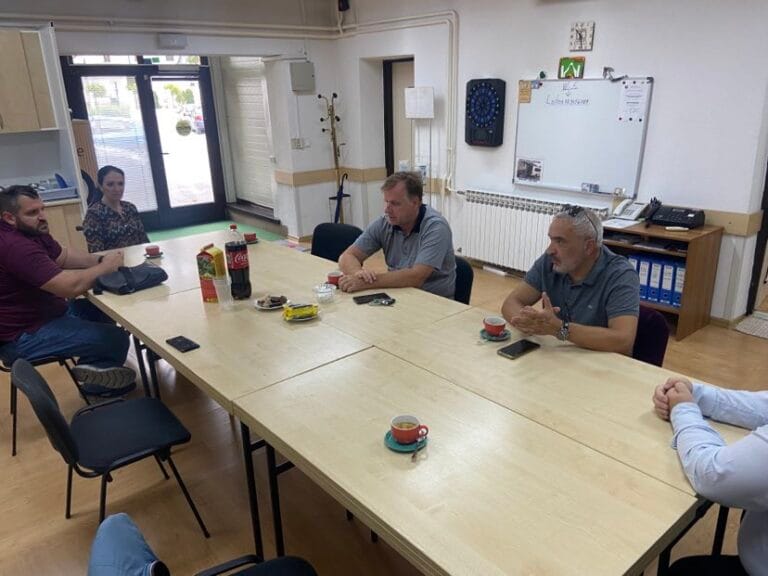 Sastanak predstavnici Dom zdravlja Tuzla Lotos slika 1