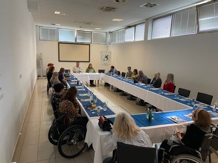 Okrugli sto Prevencija usamljenosti starijih OSI Tuzla 9 10 2023 slika 1